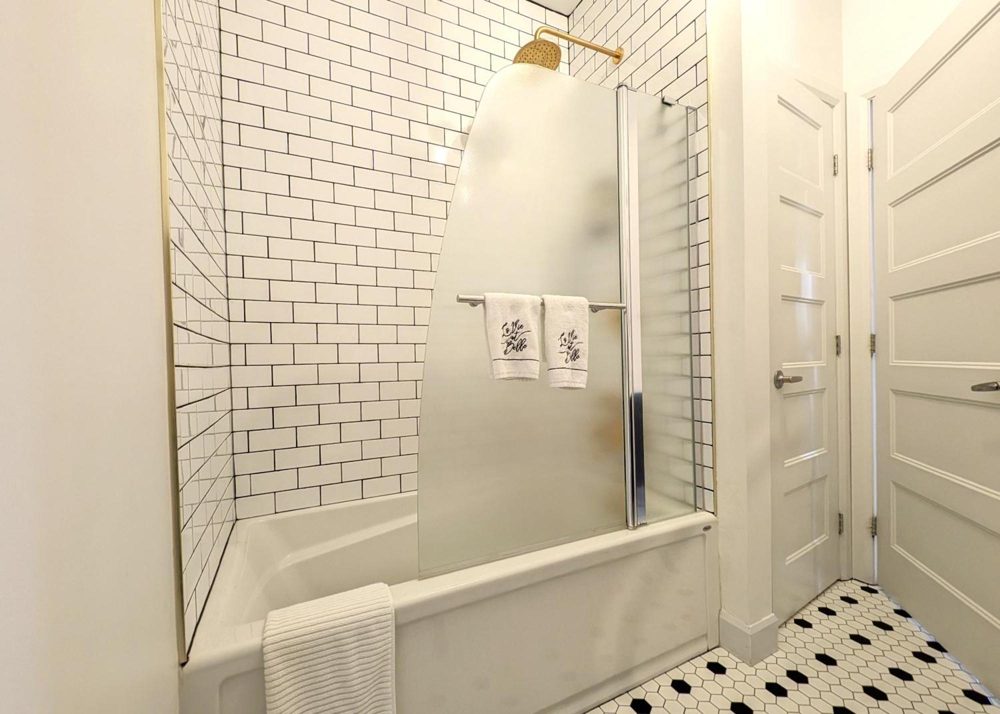 La Vie Est Belle: Free Parking, Gym, Rooftop Terrace Quebec City Ngoại thất bức ảnh
